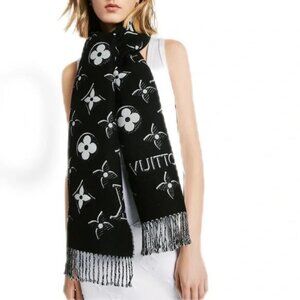 LOUIS VUITTON ESSENTIAL SHINE LV LOGO WOOL FRINGE SCARF